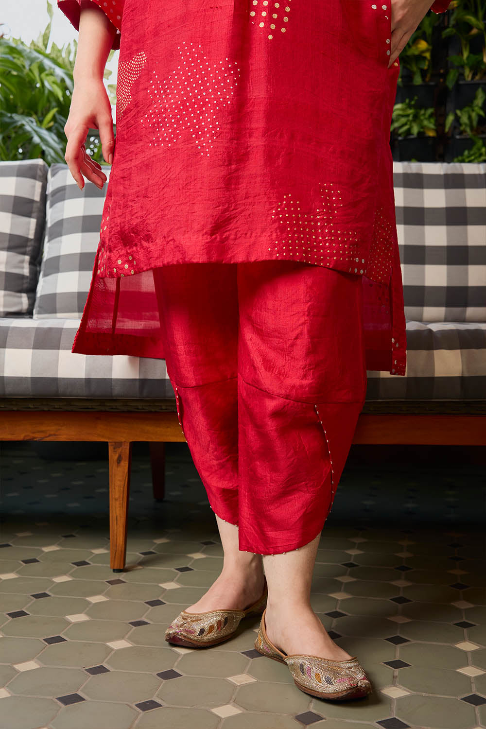 Surkh Set