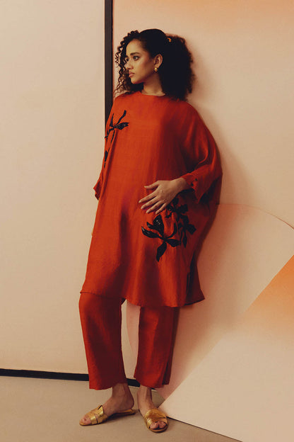 Bela Tunic